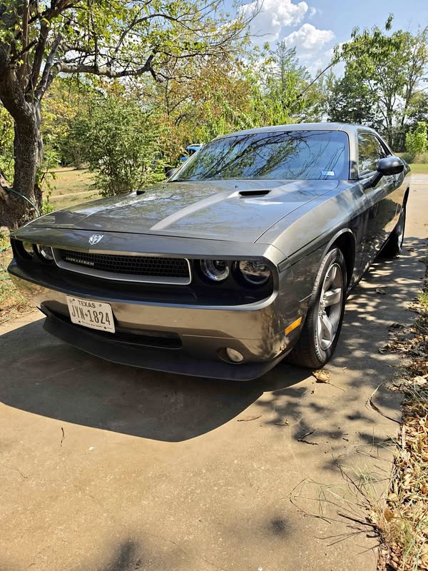 2010 Dodge Challenger - SE Coupe 2D