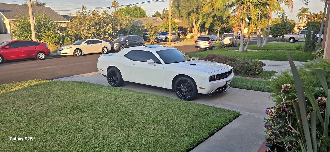 2011 DODGE  CHALLENGER  - Base