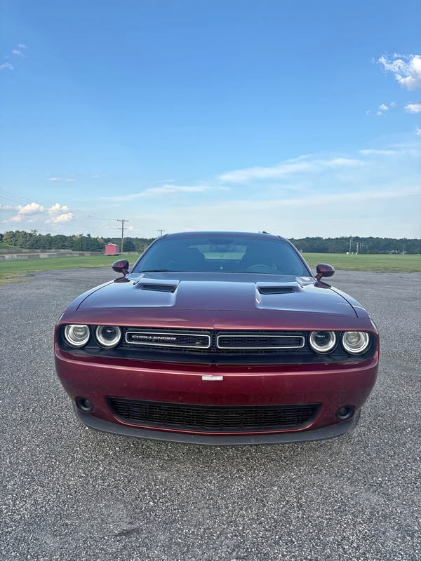 2022 Dodge Challenger - SXT Coupe 2D