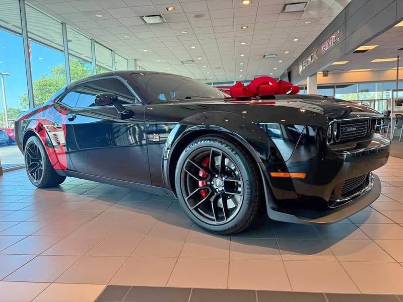 2022 Dodge Challenger - R\/T Scat Pack Widebody Coupe 2D