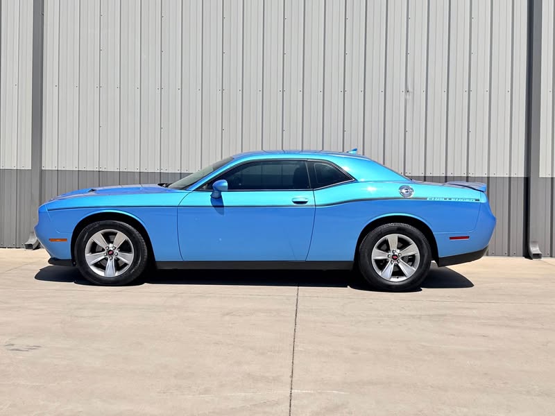 2016 Dodge Challenger - SXT Plus Coupe 2D