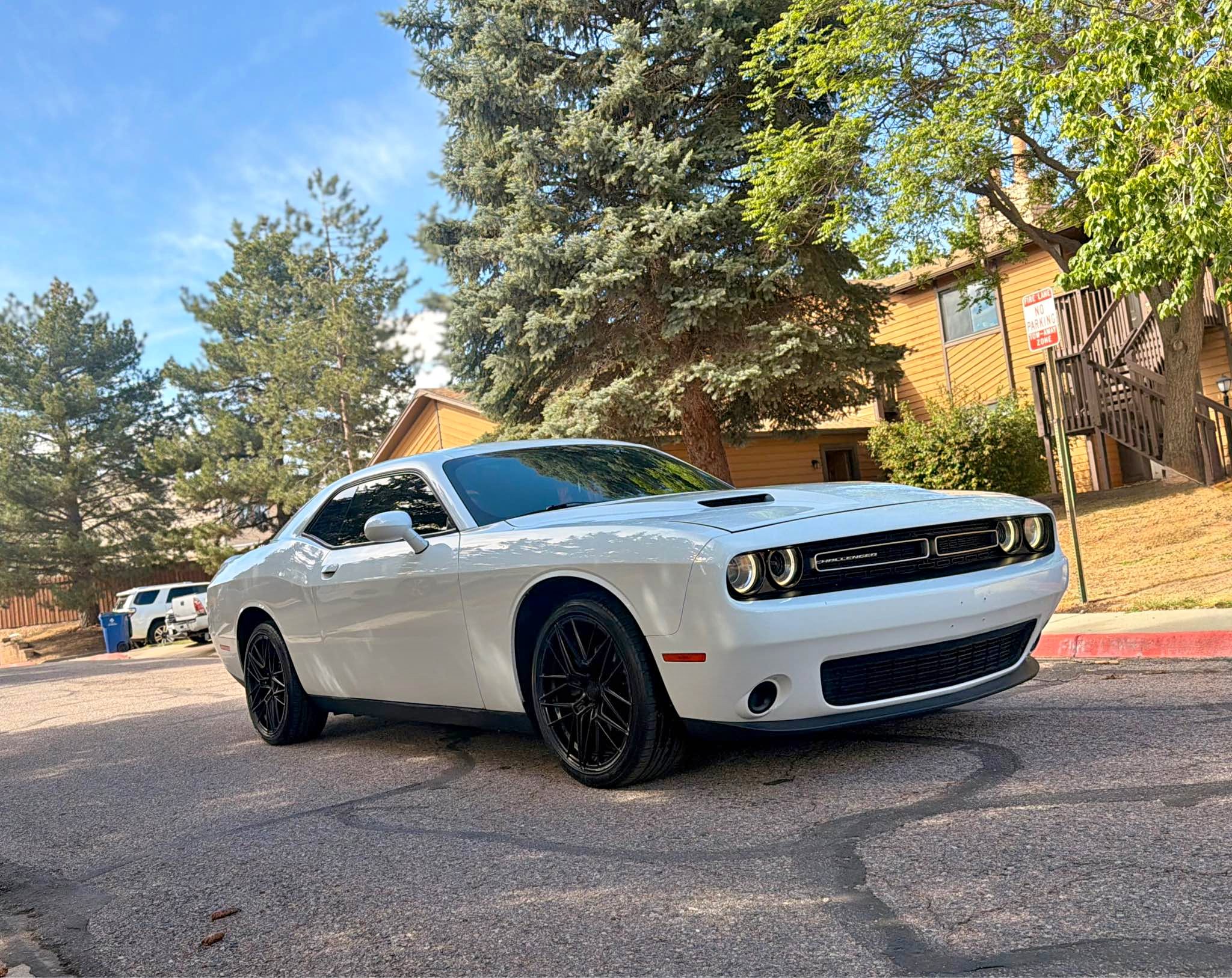 2020 Dodge Challenger - SXT plus