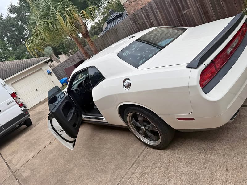 2009 Dodge Challenger - R\/T Coupe 2D
