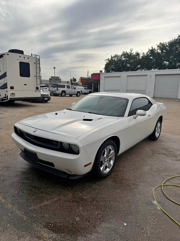 2009 Dodge Challenger - R\/T Coupe 2D