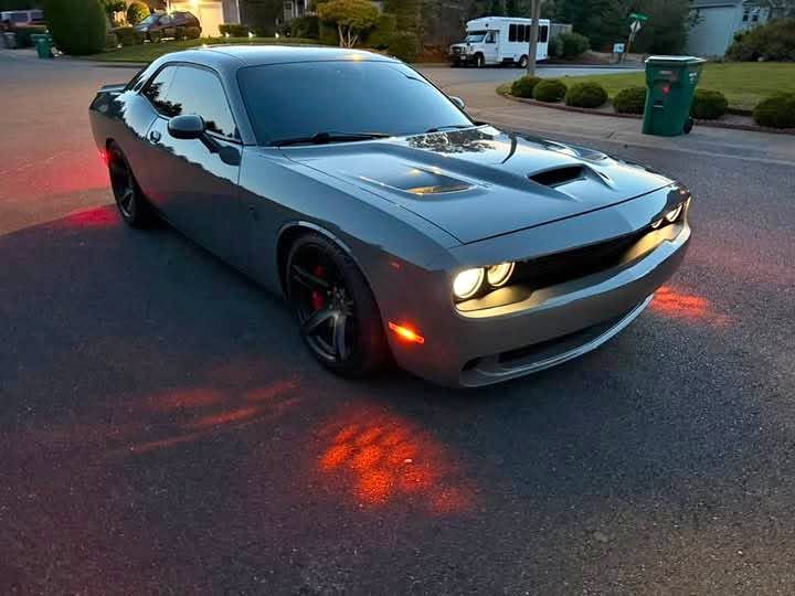 2018 Dodge Challenger - Blk
