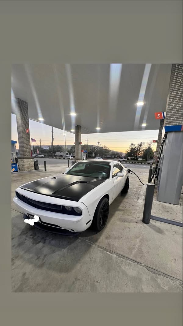 2014 Dodge Challenger - SXT Coupe 2D