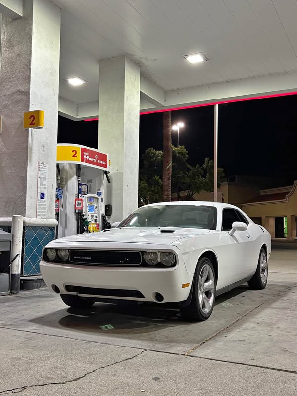 2011 Dodge Challenger - Coupe 2D