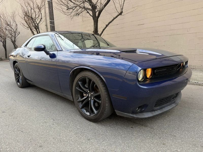2017 Dodge Challenger SXT Plus