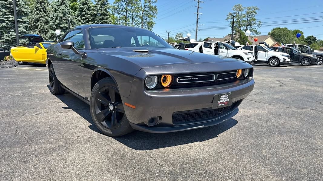2019 Dodge Challenger - SXT Coupe 2D