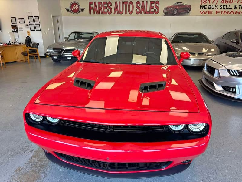 2016 Dodge challenger sxt