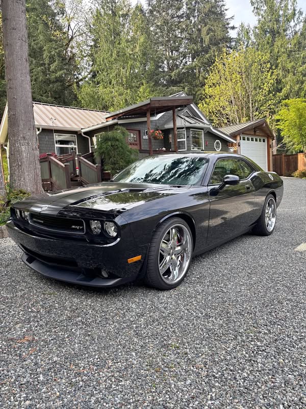 2008 Dodge challenger srt8