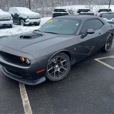 2016 Dodge Challenger 392 Hemi Scat Pack Shaker