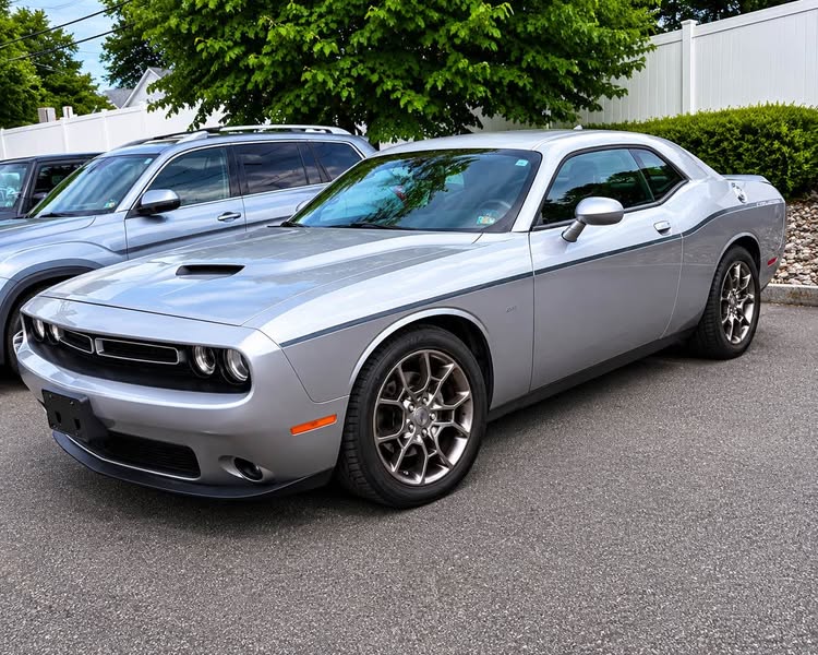 2017 Dodge challenger gt awd coupe