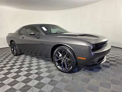 2021 Dodge Challenger SXT RWD