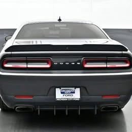 2018 Dodge Challenger 392 Hemi Scat Pack Shaker