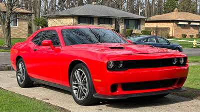 2019 Dodge Challenger - SXT Coupe 2D