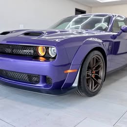 2023 Dodge Challenger - Srt