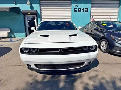 2019 Dodge Challenger - SXT