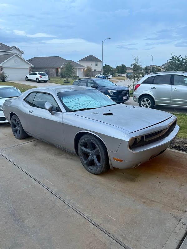 2013 Dodge Challenger - SXT