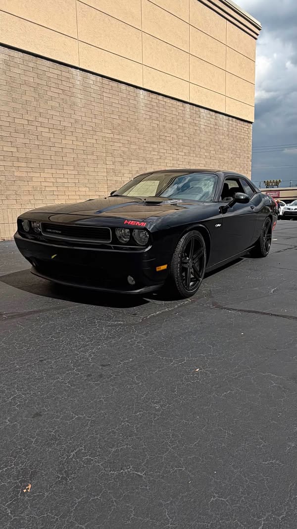 2011 Dodge Challenger R\/T Plus