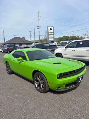 2017 Dodge Challenger - SXT Coupe 2D