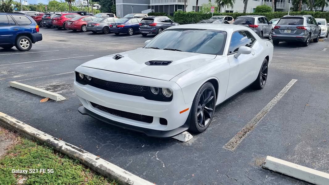 2022 Dodge Challenger - R\/T Coupe 2D