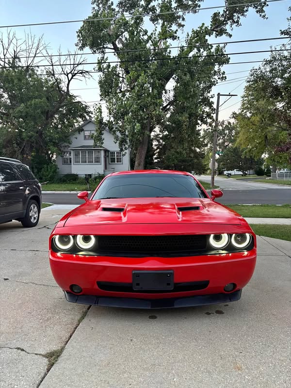 2010 Dodge Challenger - SE Coupe 2D