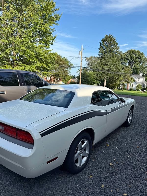 2010 Dodge Challenger - SE Coupe 2D