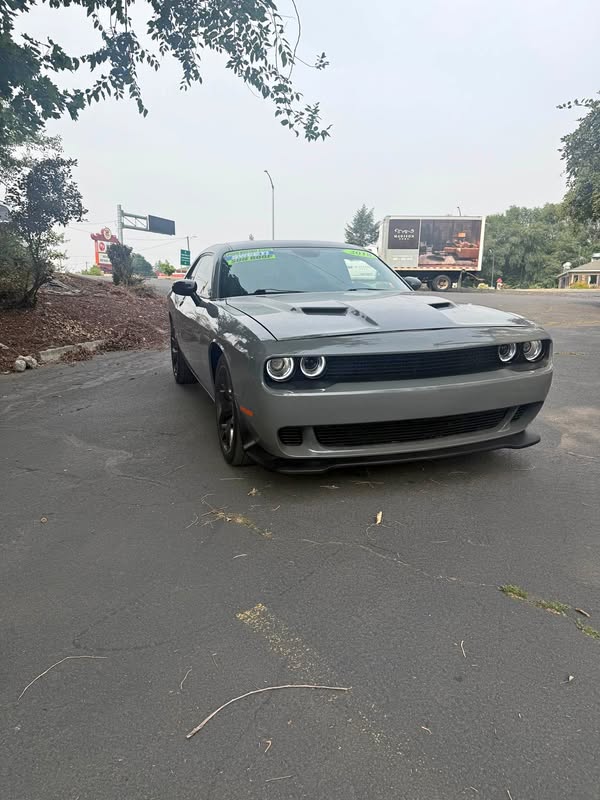 2018 Dodge Challenger - SXT Coupe 2D