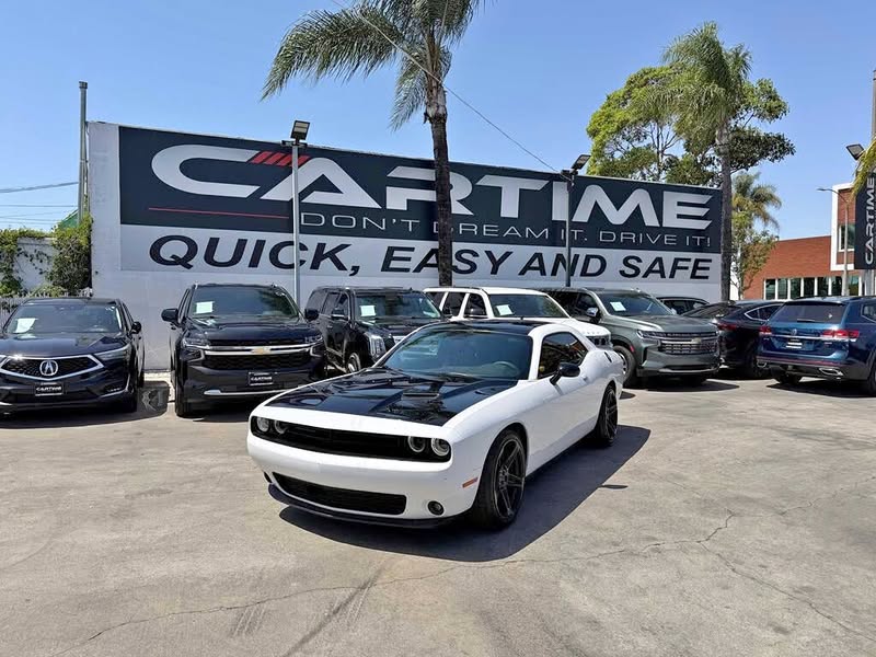 2018 Dodge Challenger SXT Plus RWD