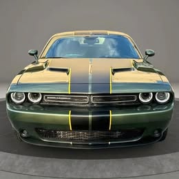 2016 Dodge Challenger SXT RWD\ud83e\udd18