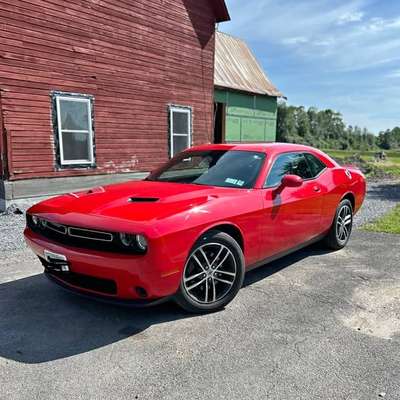 2019 Dodge Challenger - SXT Coupe 2D