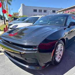 2025 Dodge Charger Daytona R\/T AWD, Gorgeous, Like New,Loaded Only 5K Miles, Easy Finance Call [hidden information]