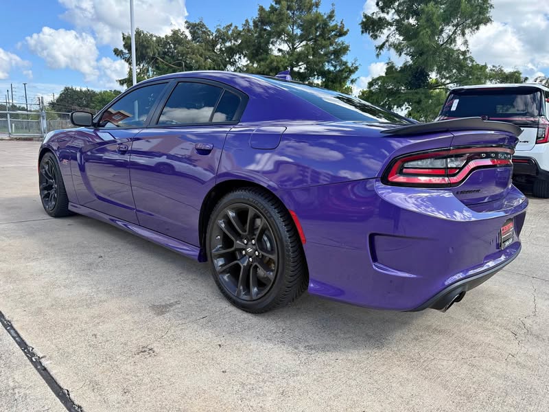 2025 Dodge Charger - SXT Sedan 4D