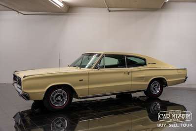 1967 Dodge Charger Hemi Fastback