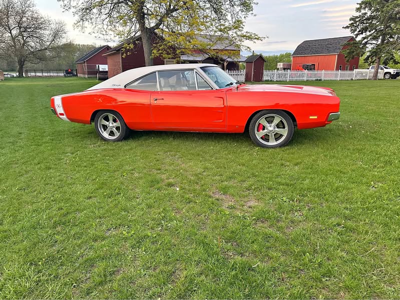 1969 Dodge Charger - RT coup
