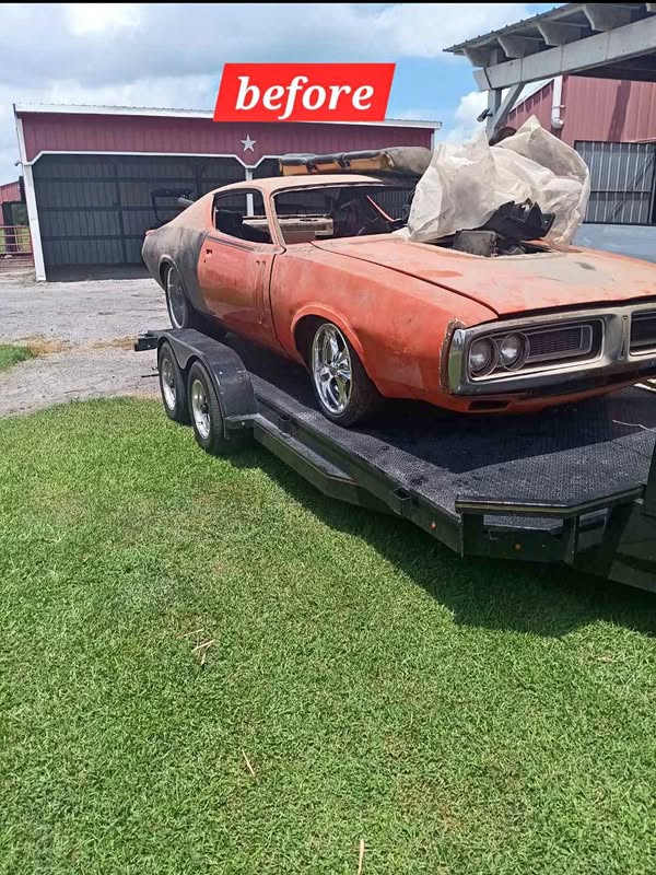 1971 Dodge Charger - SRT8 Sedan 4D