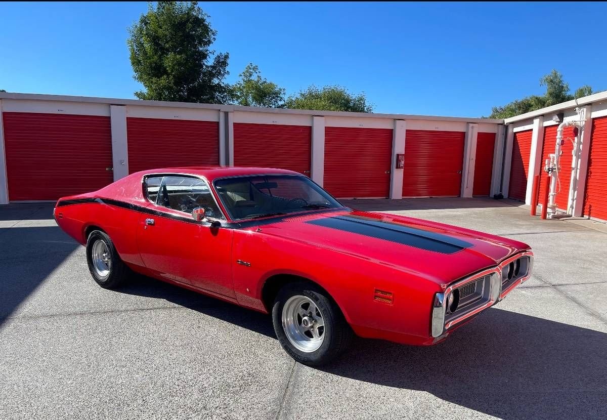 1971 Dodge Charger 383 V8, Willwood Brakes, tune up, 61k...
