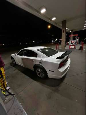 2011 Dodge Charger - SE Sedan 4D