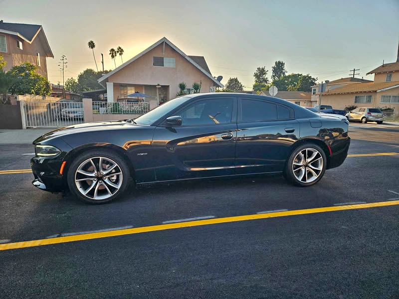 2015 Dodge Charger - R\/T Sedan 4D