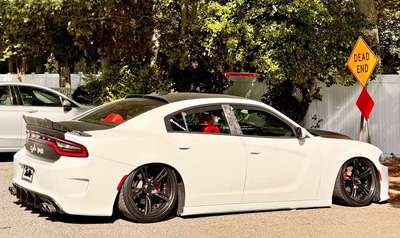 2015 Dodge Charger - SXT Sedan 4D