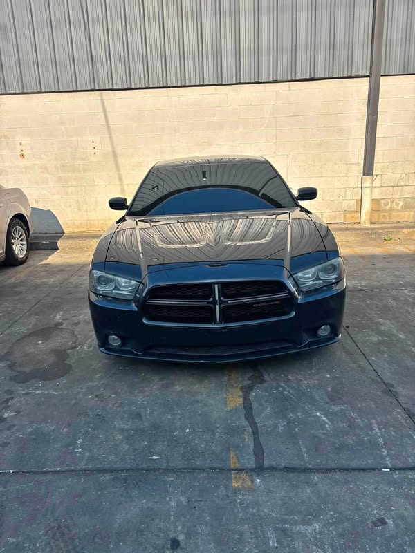 2014 Dodge Charger - R\/T Sedan 4D