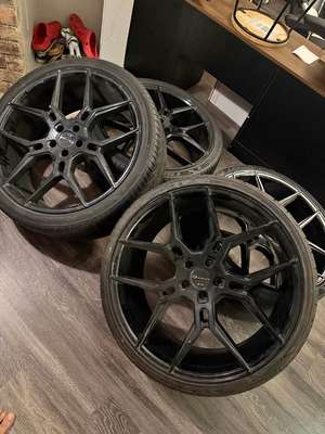 2014 Dodge Charger - SRT Hellcat Sedan 4D