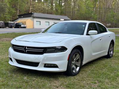 2015 Dodge Charger - SXT