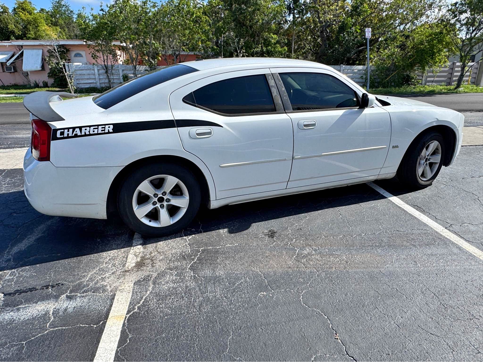 2010 Dodge Charger - SXT Sedan 4D