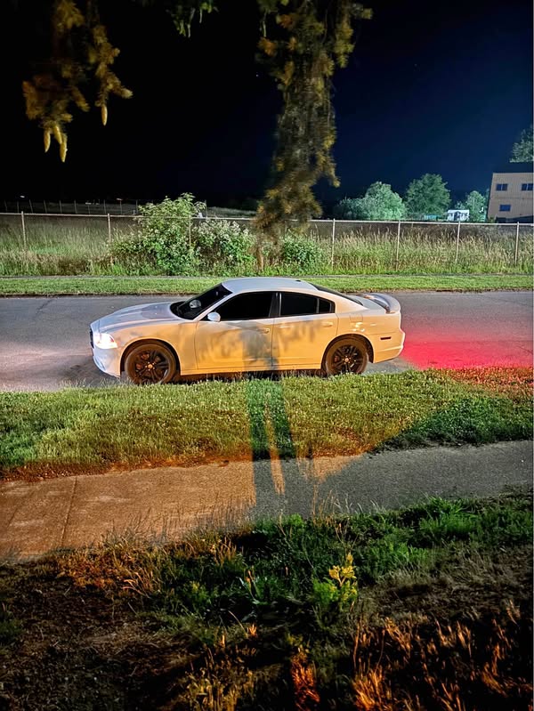 2014 Dodge Charger - SXT Sedan 4D