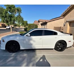 2013 Dodge Charger SE