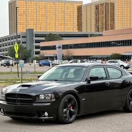 2009 Dodge Charger SRT8 4dr Sedan