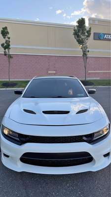 2019 Dodge Charger - SXT Sedan 4D