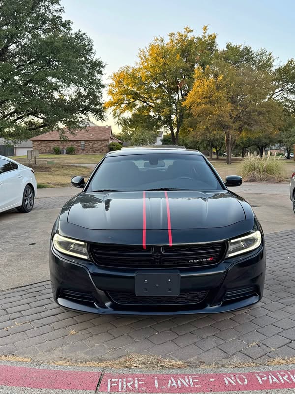 2017 Dodge Charger - SE Sedan 4D